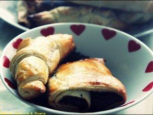 Croissant aux chocolats et pains aux chocolats/cranberries