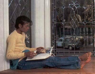 MJ 1978 Havenhurst reading