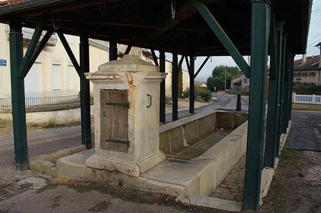 Saint-Maurice-sous-les-Côtes : lavoirs, fontaines et abreuvoirs