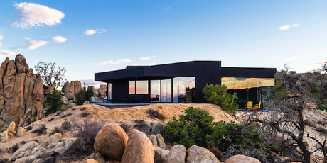 ARCHITECTURE : BLACK DESERT HOUSE