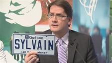 Enfin des plaques personnalisées pour le Québec!