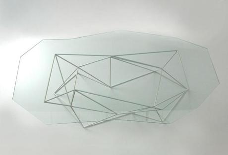 TABLE F1 PAR PETER BOY