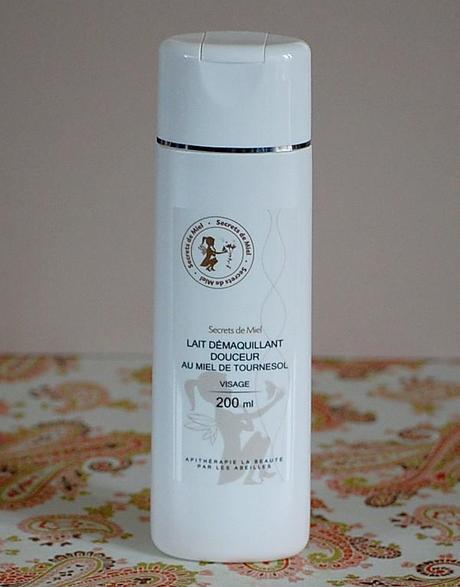 Le lait démaquillant douceur de Secrets de Miel lait demaquillant secrets de miel
