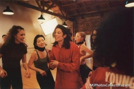 blood-on-the-dance-floor-mj-behind-the-scenes-19149778-640-428