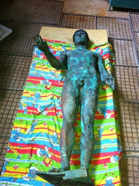 Une mystérieuse statue en bronze du dieu grec Apollon découverte à Gaza