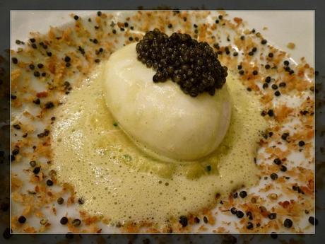 Le restaurant Petrossian, le 144, a fait peau neuve ! Le restaurant Petrossian, le 144, a fait peau neuve !