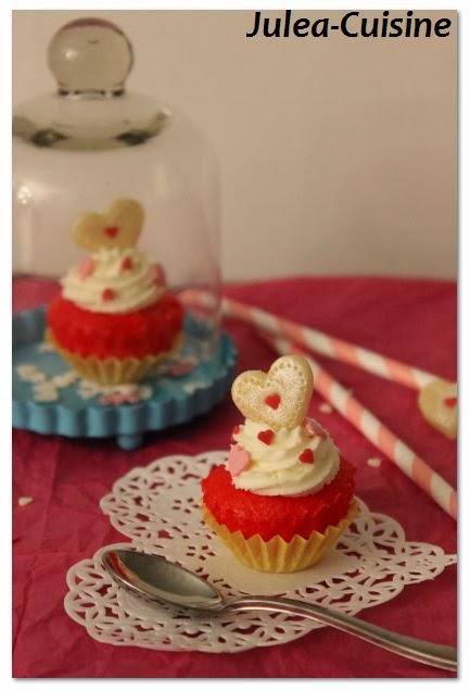 Cupcakes tous rouges Vanille et glaçage Coquelicot {St Valentin}