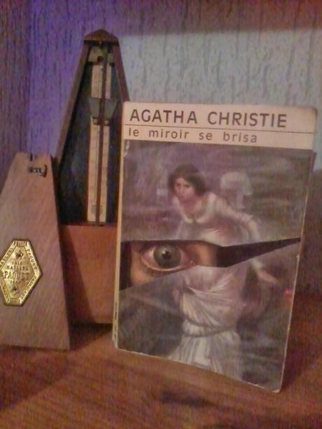 Le Miroir se brisa - Agatha Christie