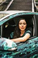 Alka Balbir dans la Toyota Capsule Calla