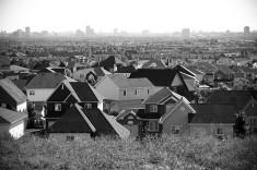 Banlieue pavillonaire au Canada (Crédits : L'ouie Paul, licence Creative Commons)