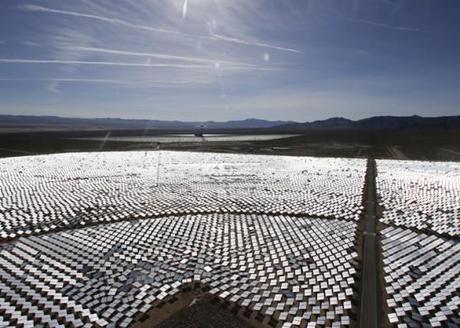 La plus grande centrale solaire du monde mise en service en Californie