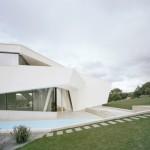 ARCHI: Freundorf villa par Project A01, une villa entièrement blanche