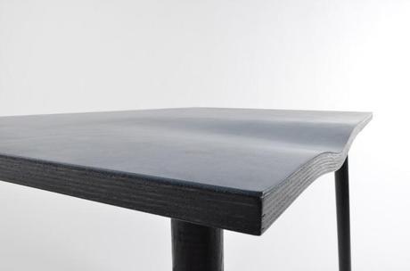 Piece of Me le bureau à mémoire de forme par Formellt Piece of Me le bureau à mémoire de forme par Formellt