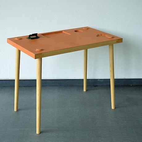 Piece of Me le bureau à mémoire de forme par Formellt Piece of Me le bureau à mémoire de forme par Formellt