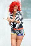 La fameuse veste à rayures de Rihanna