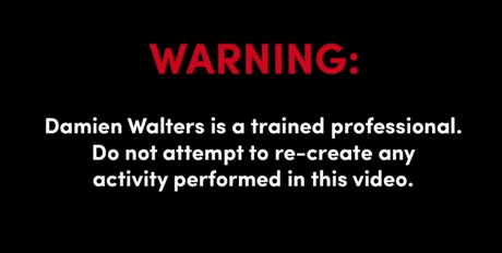 Damien Walters effectue le premier loop humain ! (vidéo)
