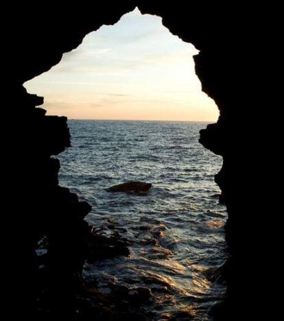 tanger-une-vers-vers-l-ocean-depuis-les-grottes-d-hercule-credits-photo-ayyur-flickr_3004_w460