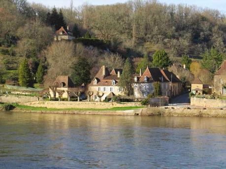 Les villages de Monpazier, Belvès et Limeuil en Dordogne