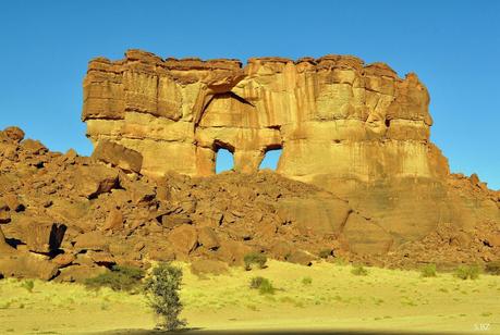 Le TREG: encore des images de l'Ennedi...