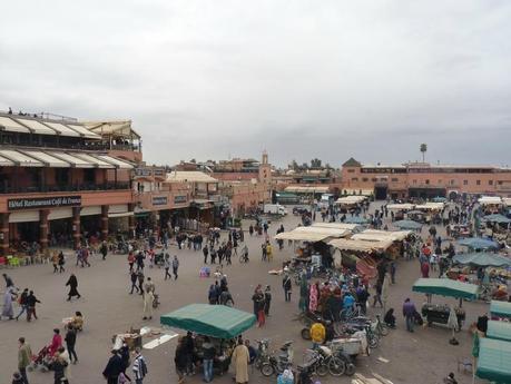 4 filles + 3 jours = 1 weekend à Marrakech La place Jemma el-Fna