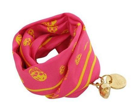 foulard-bijoux-accessoire-poignet-bracelet
