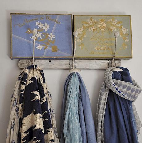 Un peu plus de bleu.