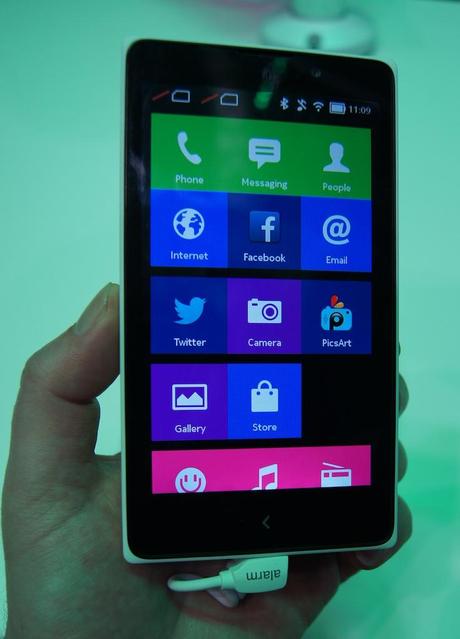 MWC2014 137 MWC 2014 : Coup doeil dans le rétroviseur