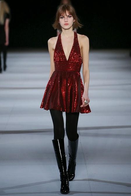 5 look : Le défilé automne/hiver Saint Laurent...