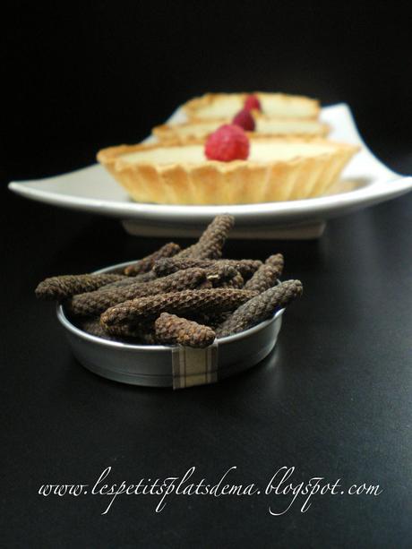Tartelettes chocolat blanc framboises et poivre long