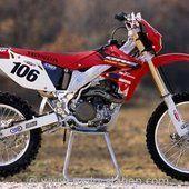 Grappe de Cyrano 2014 : La moto de Jean-Michel Bayle aux enchères ! Grappe de Cyrano 2014 : La moto de Jean-Michel Bayle aux enchères !