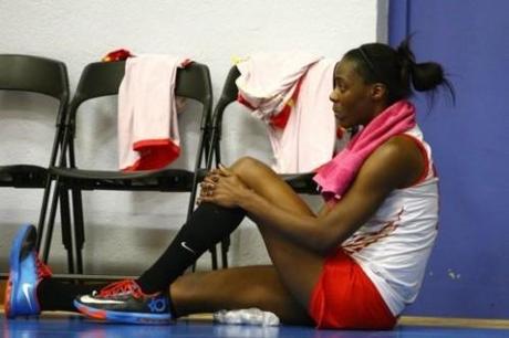 Marie-Frédérique AYISSI blessée (Perpignan) Michel CLEME