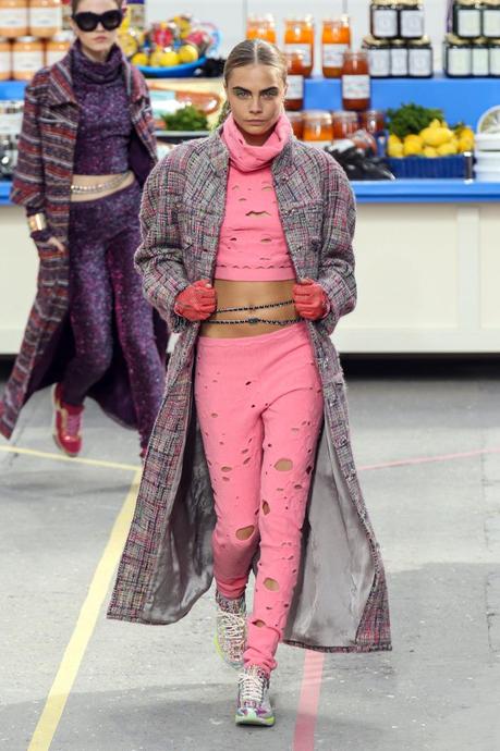 Paris Fashion Week - Cara Delevingne And Kendall Jenner At Chanel