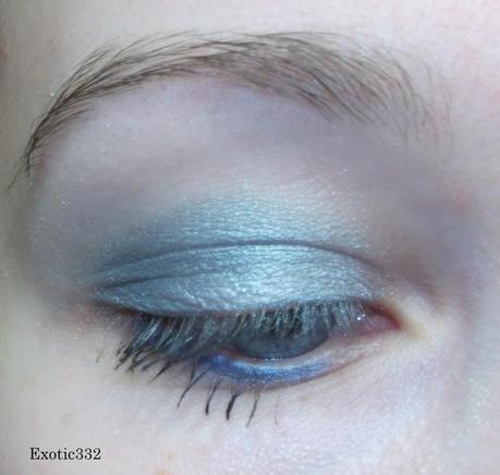 Un peu de couleur sur mes yeux