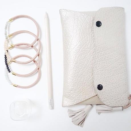 Bracelets #giselb et pochette #aureliechadaine #designer #mode #tendance #pochette #cuir #jewelry #jewellery #bijoux #accessories