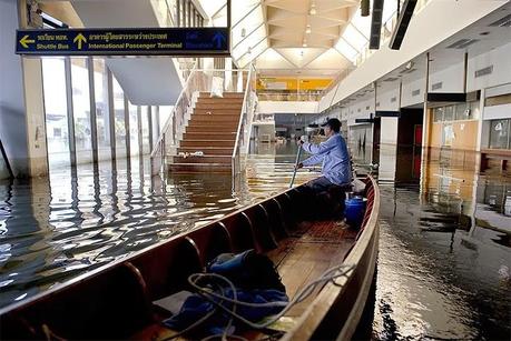 Don Mueang Airport a 100 ans, Happy  [HD]