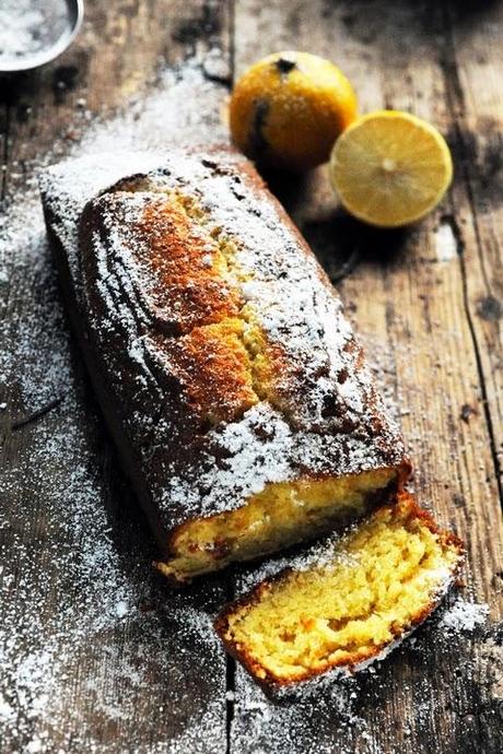 Et soudain l'angoissé se demande, mais combien sommes nous dans ma cuisine ??? Et cake au citron bergamote, à l'orange et au romarin de Stacey...
