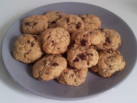 Pour le goûter des cookies aux noix de pécan & pépites de chocolat !!! Vivement 4 h !!!!!!!