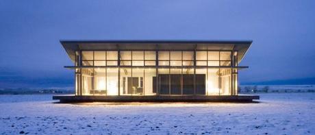 ARCHI : Glass Farmhouse