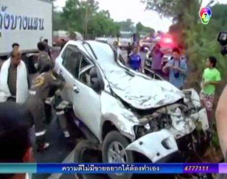 Thaïlande: Collision Voiture / Éléphant: 7 morts [HD]