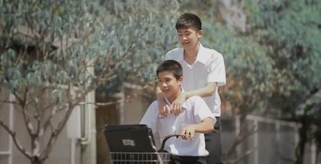 Thaïlande: Bisexuelle ne triche jamais [HD]