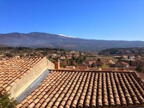 Bedoin, carte postale de la fille du Ventoux