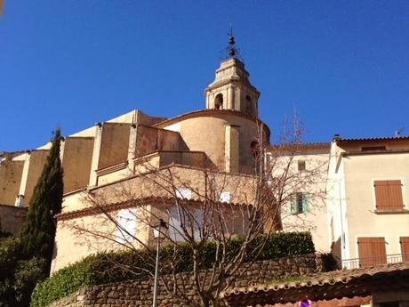 Bedoin, carte postale de la fille du Ventoux