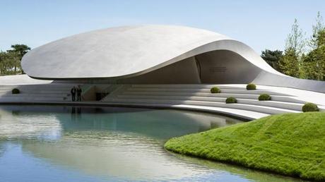 Architecture? En voiture Simone, parlons bagnoles!!