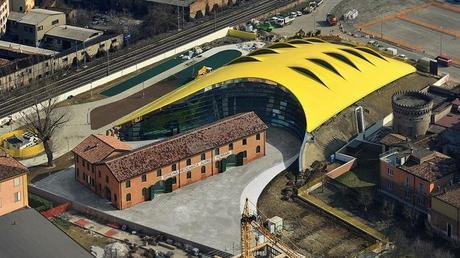 Architecture? En voiture Simone, parlons bagnoles!!