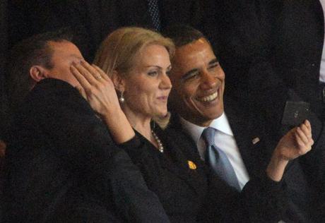 le_selfie_de_barack_obama_pendant_l_hommage____mandela_5461_north_640x440