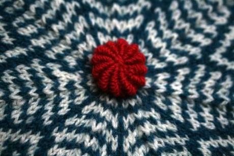 bouton recouvert laine DIY : un bouton en laine