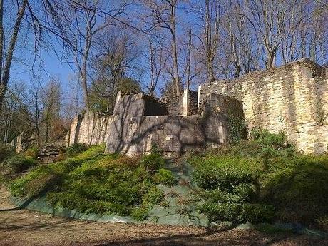 La forteresse de Montrond. Première approche...