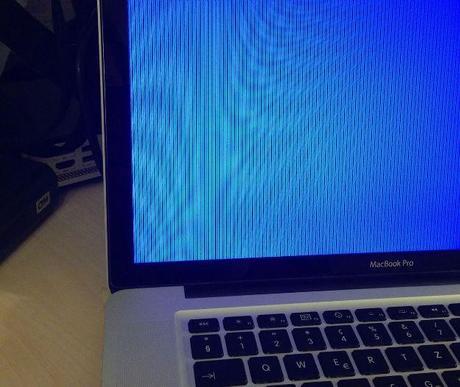 macbook ecran bleu Corriger lécran bleu d’un MacBook pro en le mettant au four ?