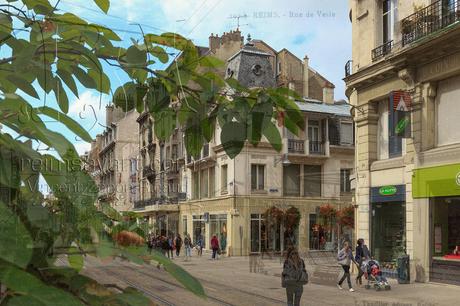Rue de Vesle, au coin de la rue Saint-Jacques, pendant la reconstruction de Reims