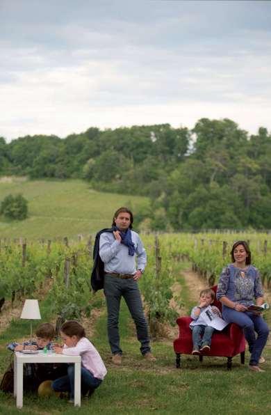 Mariés depuis 10 ans Agnès et Albéric sont aujourd’hui parents de 3 enfants Domitille, Côme et Timothée. 